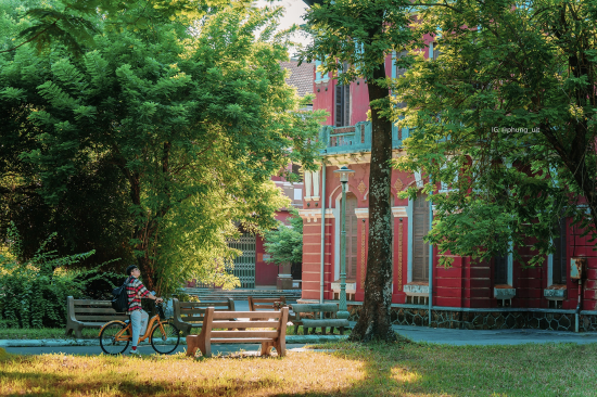 Wandering for a Week in Hue – A Journey to Discover the Ancient Capital
